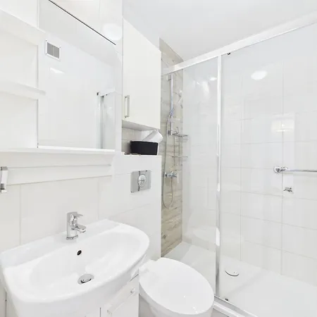 Appartamento Spacious Bruna Near Pole Mokotowskie By Superapart